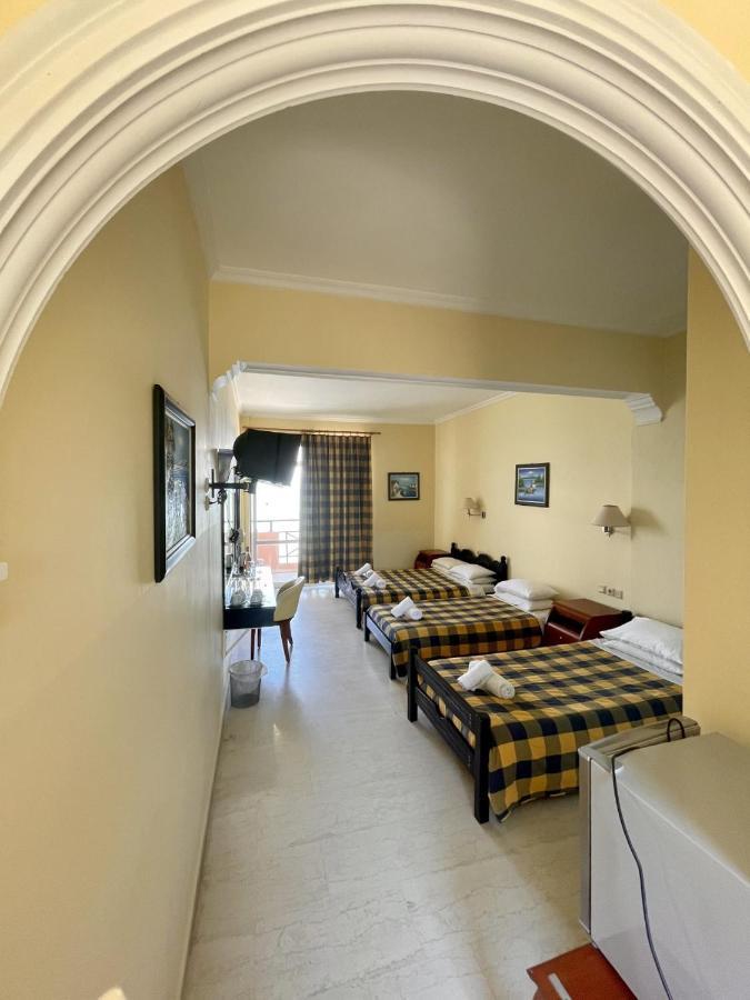 Christina Hotel Mesongí Zewnętrze zdjęcie